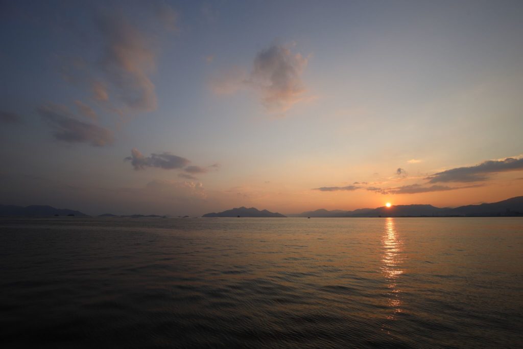 Then the sun set on the 2018 Hansa Worlds in Hiroshima. Thank you top all the sailors, sponsors, volunteers, friends & family, and organisers for making a most memorable regatta. SEE YOU AT THE 2020 HANSA WORLDS IN NEWPORT BEACH, CALIFORNIA USA